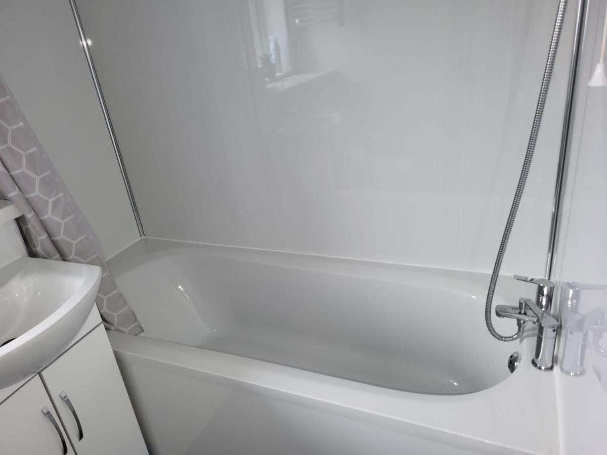 Delight Apartment, Close To Excel, London City Airport & O2! ภายนอก รูปภาพ