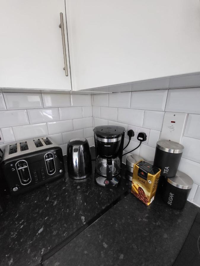 Delight Apartment, Close To Excel, London City Airport & O2! ภายนอก รูปภาพ