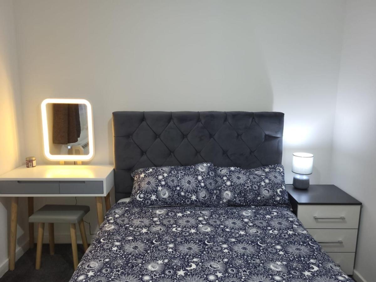 Delight Apartment, Close To Excel, London City Airport & O2! ภายนอก รูปภาพ